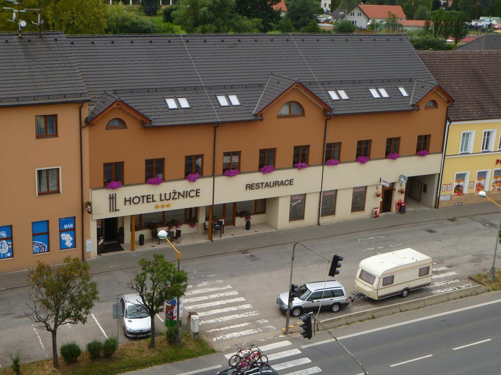 Planá nad Lužnicí Hotel Luznice מראה חיצוני תמונה